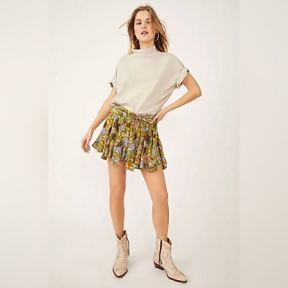 Free People Shorts   - Picture 1 of 5